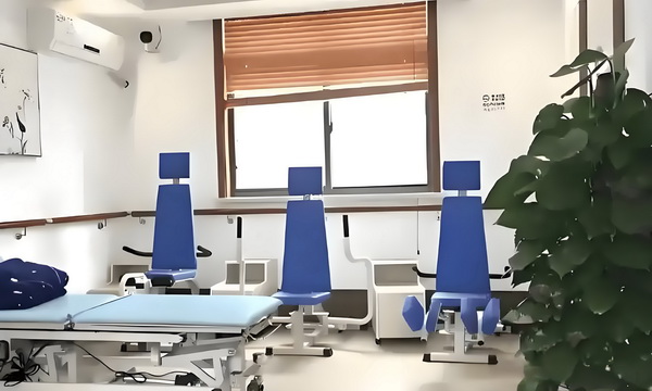 怎么办深户_丁子朗認TVB劇集的確開少咗，放眼世界：唔係淨係得敞台 别什么都你们丢了给我